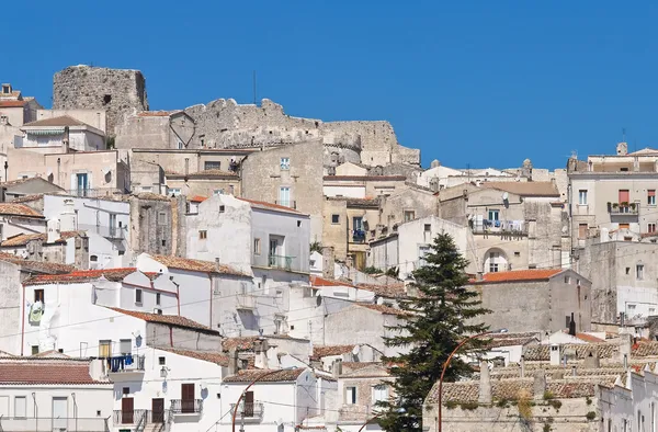 Panoramic view of Monte Sant 'Angelo. Апулия. Италия . — стоковое фото