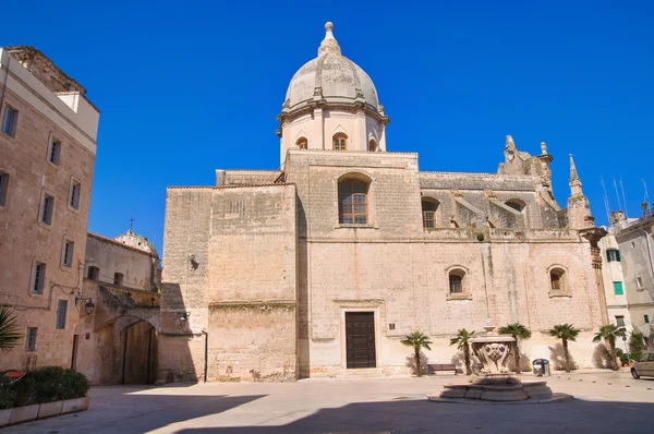 Kostel ss. pietro a paolo. Monopoli. Puglia. Itálie. — Stock fotografie