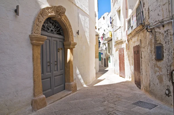 Gasse. Monopoli. Apulien. Italien. — Stockfoto