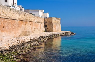 müstahkem duvar. Monopoli. Puglia. İtalya.