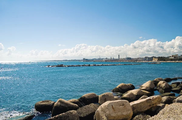 Panoramatický pohled z bari. Puglia. Itálie. — Stock fotografie