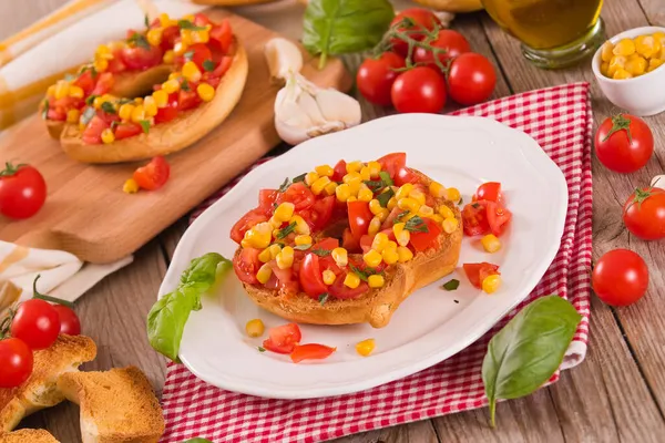 Friselle Com Tomates Muito Mais — Fotografia de Stock