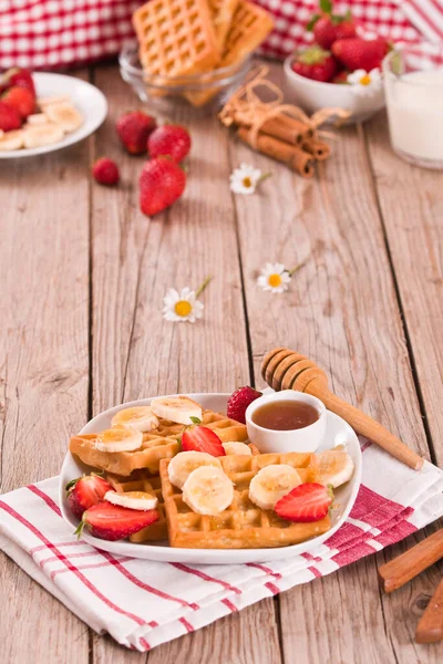 Waffles Strawberries Bananas Honey — Stock Photo, Image