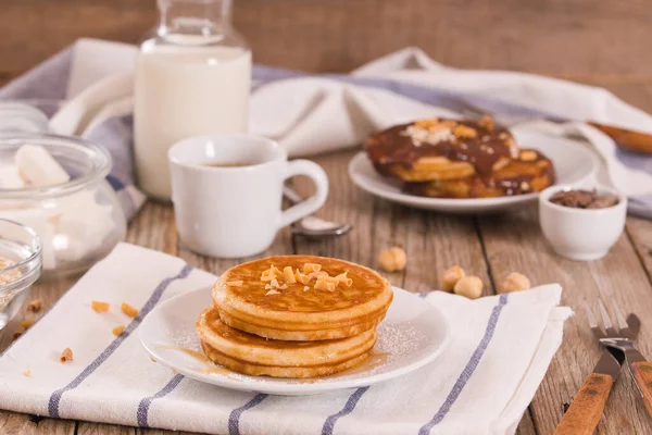 Honey Pancakes Flakes White Dish — Stock Photo, Image