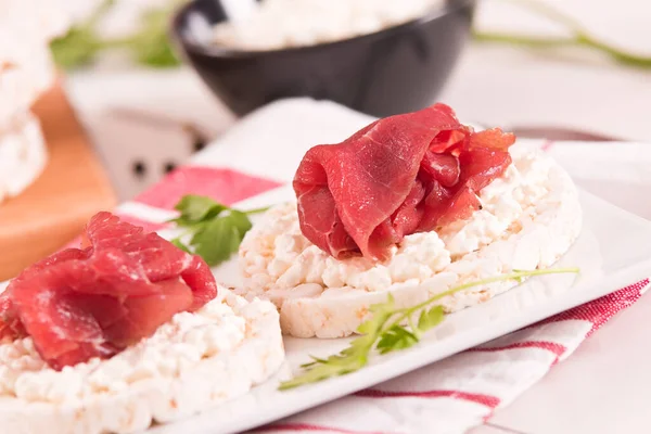Rice Cakes Milk Flakes Cold Beef — Stock Photo, Image