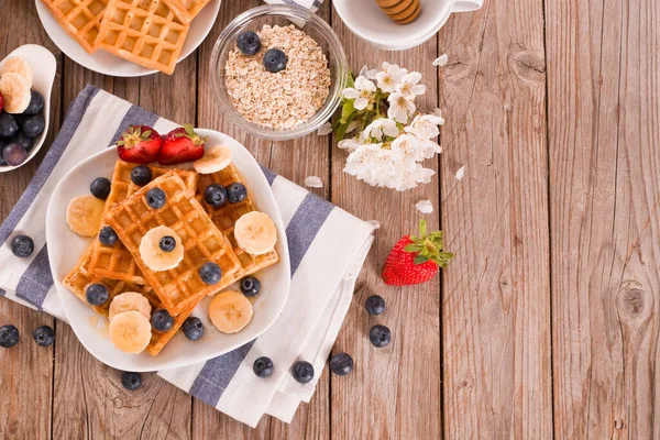 Waffles Blueberries Bananas Honey — Stock Photo, Image