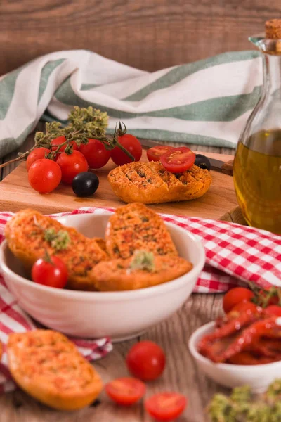 Pieczywo Tostowe Pomidorami Oregano — Zdjęcie stockowe