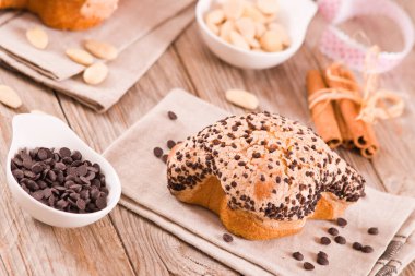 Kolombiya İtalyan Paskalya Güvercini Ekmeği.