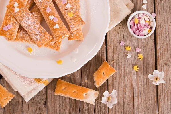 Galletas Hojaldre Con Azúcares Plato Blanco —  Fotos de Stock