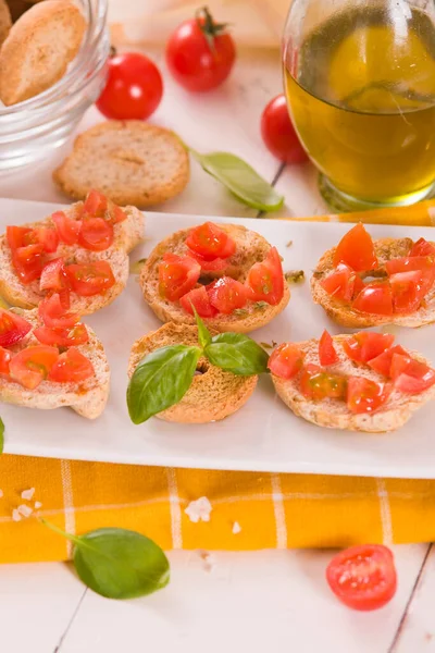 Friselle Cherry Tomatoes Basil — Stock Photo, Image