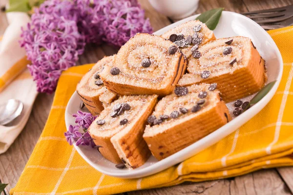 Bolo Rolo Suíço Con Chips Chocolate — Fotografia de Stock