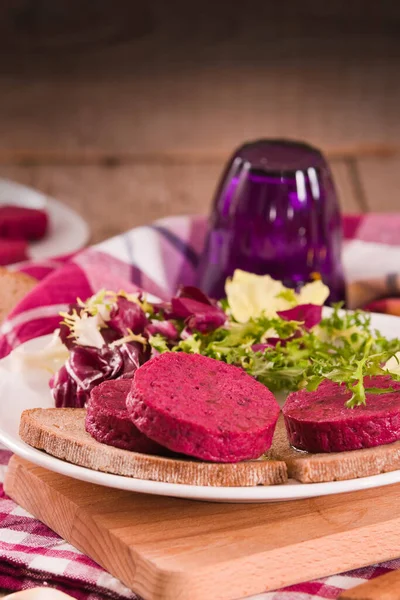 Beetroot Veggie Burger Salad White Dish — Stock Photo, Image