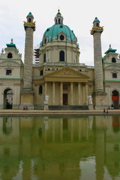 Wiener Karlskirche — Stock Photo, Image