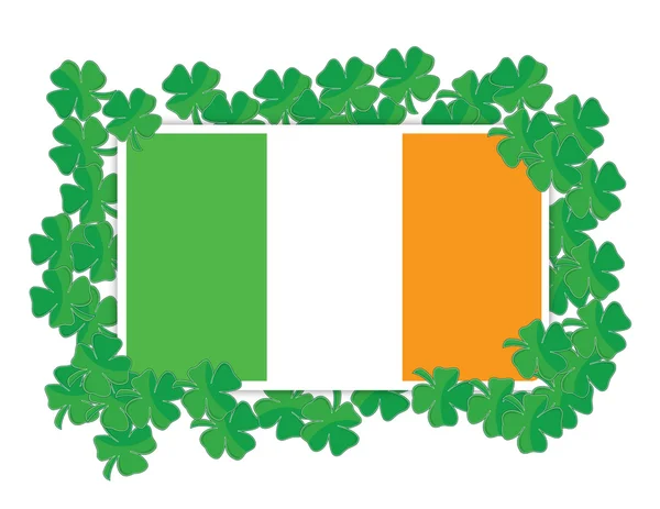 Ірландський прапор навколо трилисники дизайн рисунку шпалерами білого кольору — стокове фото