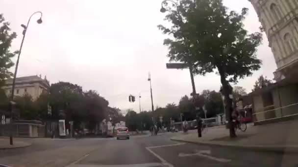 Conduire à travers l'Autriche centre-ville de Vienne — Video