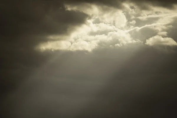 Sunbeam through the clouds — Stock Photo, Image