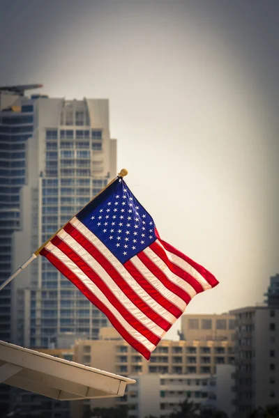 Miami Downtown - American flag — Stock Photo, Image