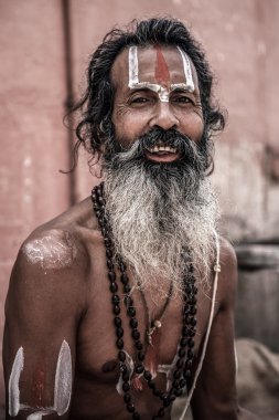 sadhu - varanasi kutsal bir adam