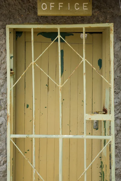 Ușa biroului de turism — Fotografie, imagine de stoc