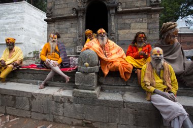 sadhus - kutsal erkek grup
