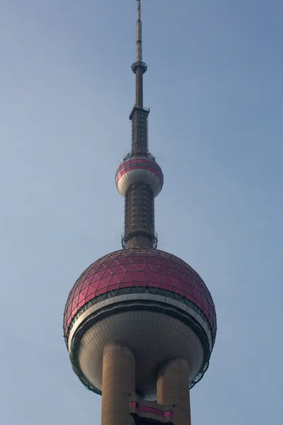 De pearl tower in shanghai — Stockfoto