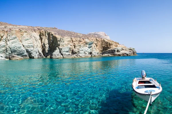 Little fishers boat on the aegean sea — Stock Photo, Image