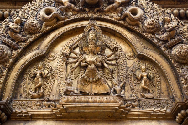 Close-up de uma estátua de bronze Bhaktapur — Fotografia de Stock