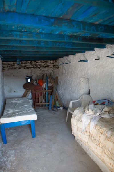 Interior de uma pobre casa de pescadores — Fotografia de Stock