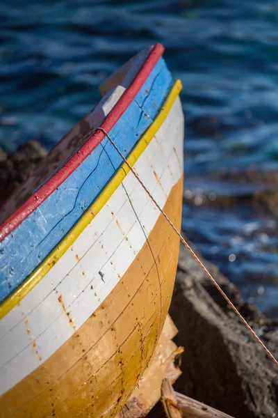Little fisher boat on the aegean sea — Stock Photo, Image