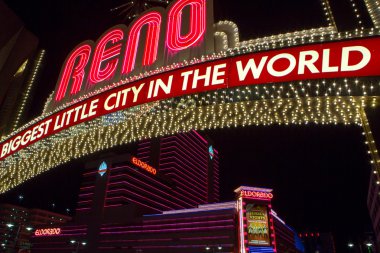 Reno gece ışık kaçışını mektupları gece yaptı.