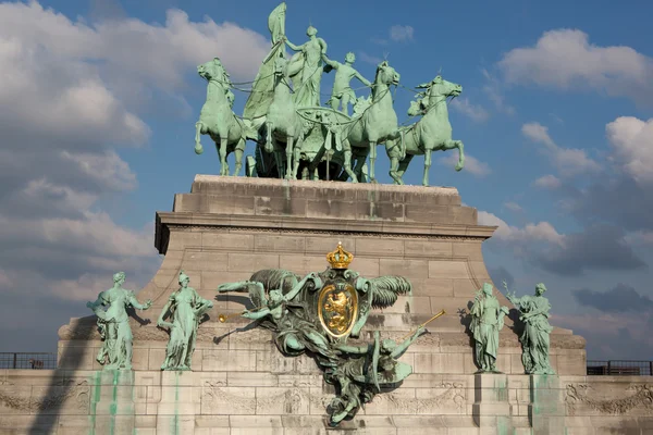 Arc de Triomphe au Parc Cinquantennaire à Bruxelles, Belgique — Photo