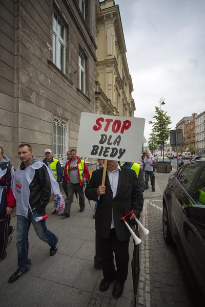 Fackföreningsmedlemmar under en demonstration i Warszawa - Polen — Stockfoto