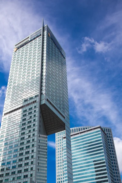 Modern building made of glass and steel in Warsaw — Stock Photo, Image