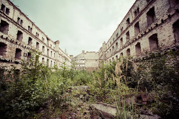 Ancien bâtiment industriel à Gdansk — Photo