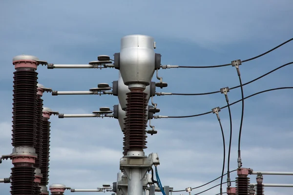 Industrial high-voltage electric pylon — Stock Photo, Image