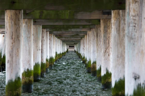 Dettaglio del molo a Sopot, Polonia . — Foto Stock