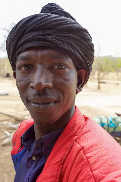 Portrait d'un Africain noir avec un Turban — Photo