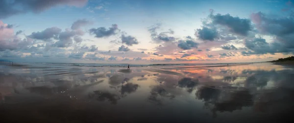 Kosta Rika matapalo sahilde günbatımı — Stok fotoğraf