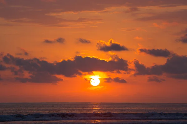 Sonnenuntergang am Strand von Matapalo in Costa Rica — Stockfoto