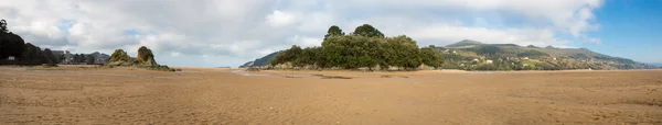 Blick auf den Strand in mundaka — Stockfoto