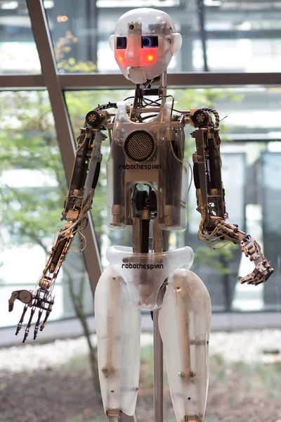 Protótipo de robô da empresa Robothespian — Fotografia de Stock