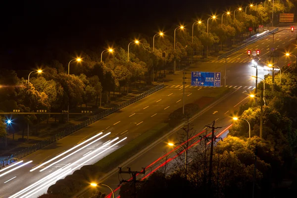Los senderos de luz en el steet en Shanghai — Foto de Stock
