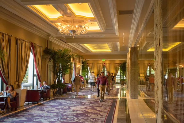 Interior of the Bellagio Casino hallway in Las Vegas — Stock Photo, Image