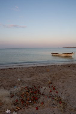 Sabahın erken saatlerinde Karayip tekne, Kolombiya sahilinde