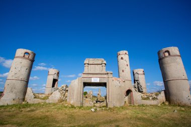 saint-pol roux manor of ruines'den