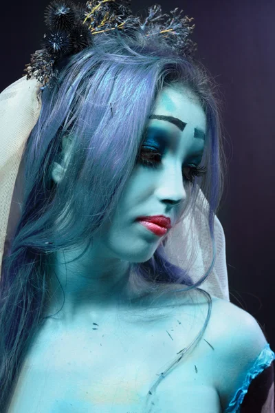 Corpse bride under blue moon light — Stock Photo, Image