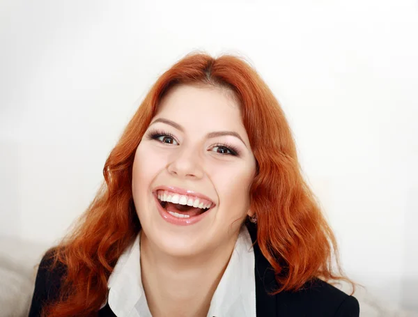 아름 다운 행복 사무실 여자 — 스톡 사진
