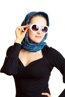 Güneş Gözlüklü Kadın