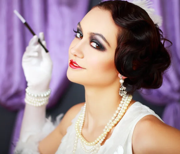 Retro flapper estilo mujer — Foto de Stock