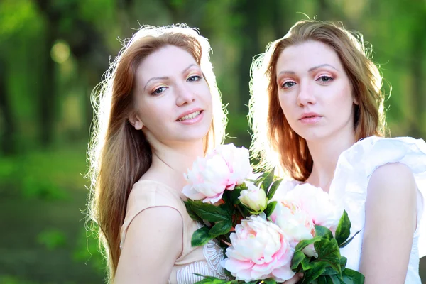 Woman twins — Stock Photo, Image